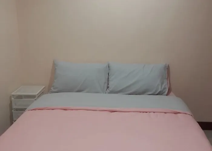 Wanderlust Hostel *