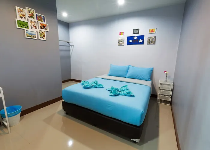 Wanderlust Hostel *