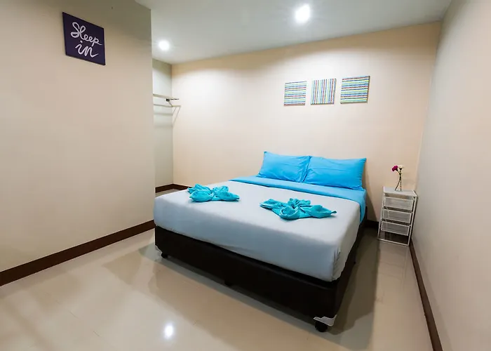 Wanderlust Hostel Bangkok